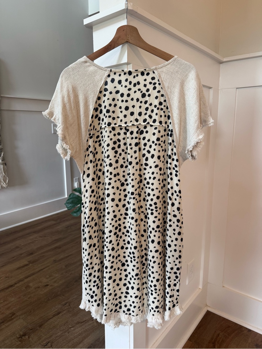Lightweight Cream Tunic Dress with Dalmatian Lining - Picture 2 of 2